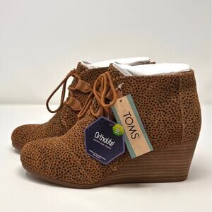 TOMS Women's Kala Desert Wedge Mini Cheetah Suede Bootie Size 9 NEW